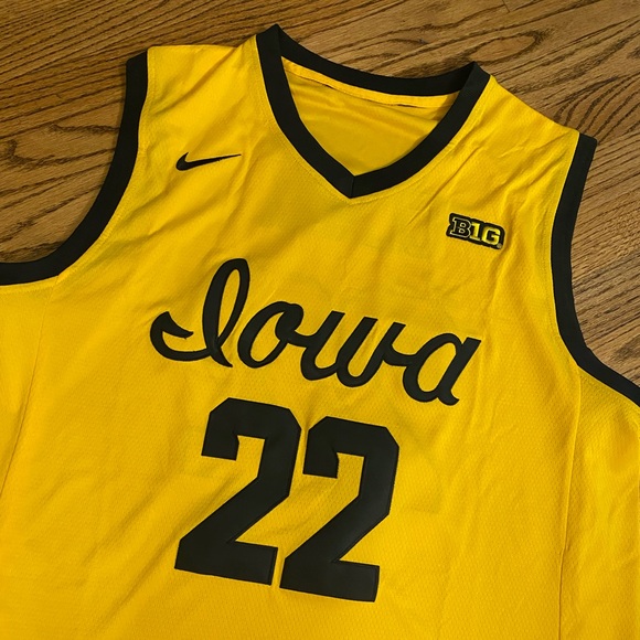 Large Brand New Yellow Nike Caitlin Clark University of Iowa College Jersey - Picture 2 of 5